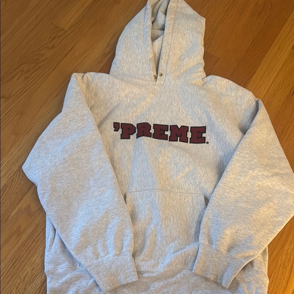 Supreme hoodie